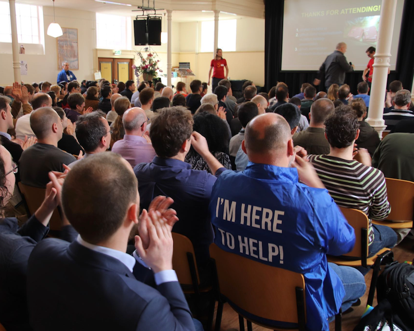 testbash/15netherlands crowd.png